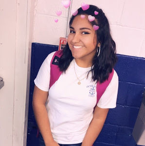 Meet your Posher, Yesenia